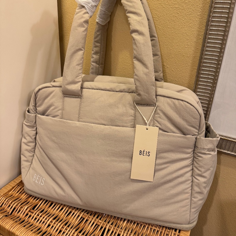 BEIS NWT Air Duffle in Oat